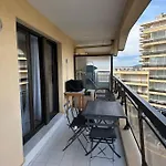 Studio Cabine En Etage, Front De Mer