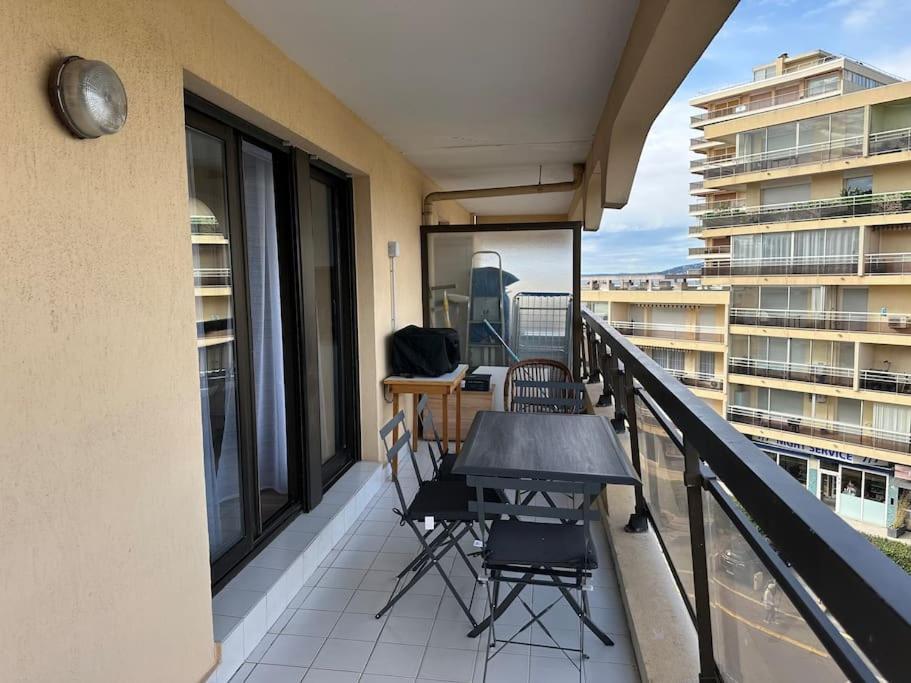 Appartement En Etage, Front De *